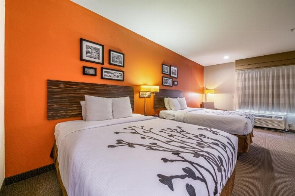 Restwell Inn & Suites I-45 North image 20