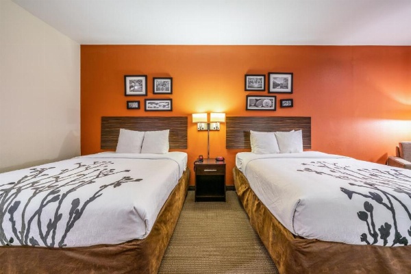 Restwell Inn & Suites I-45 North image 27